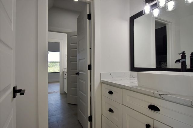 1902 Bay West Blvd BLVD, Horseshoe Bay, TX 78657