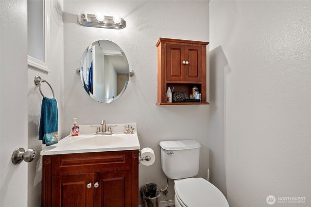 161 E Barnsby Place, Shelton, WA 98584
