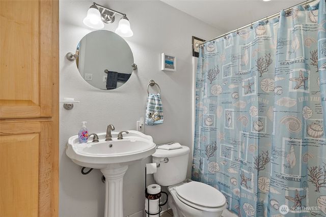 161 E Barnsby Place, Shelton, WA 98584
