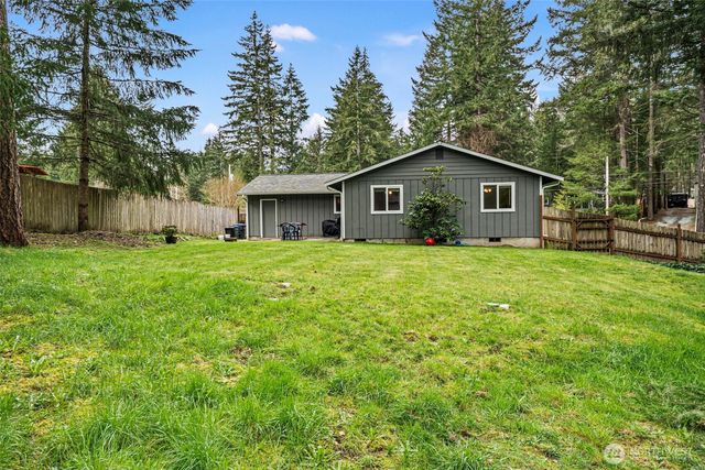 161 E Barnsby Place, Shelton, WA 98584