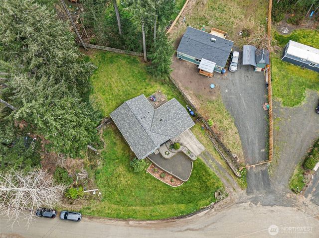 161 E Barnsby Place, Shelton, WA 98584