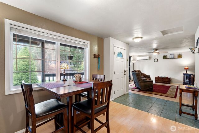 161 E Barnsby Place, Shelton, WA 98584