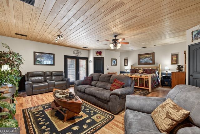 175 Laralynn Lane, Clarkesville, GA 30523