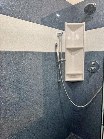 1011 Kickapoo Street, Leavenworth, KS 66048