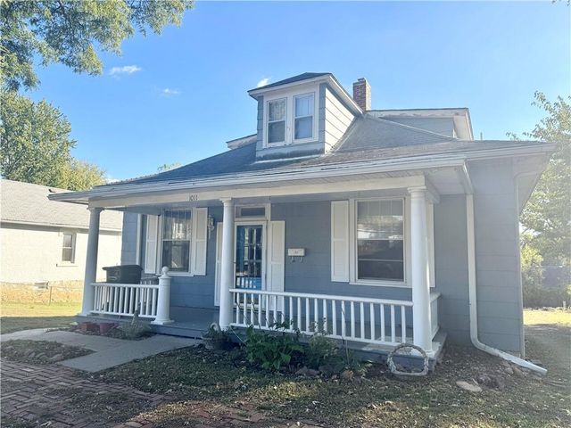 1011 Kickapoo Street, Leavenworth, KS 66048