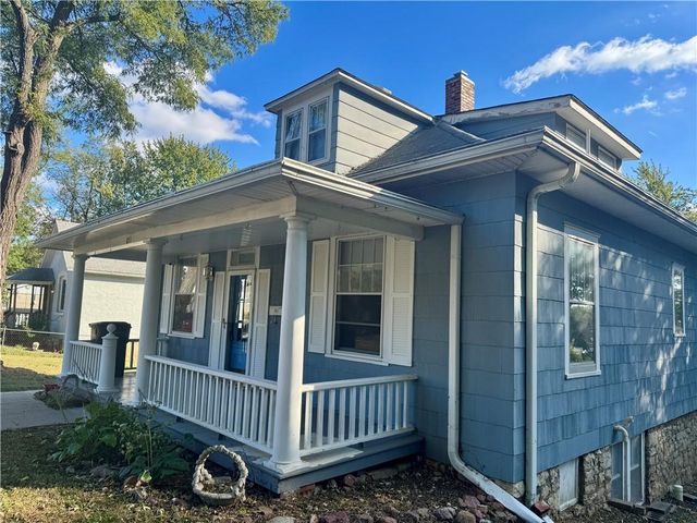 1011 Kickapoo Street, Leavenworth, KS 66048