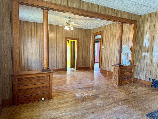 1011 Kickapoo Street, Leavenworth, KS 66048