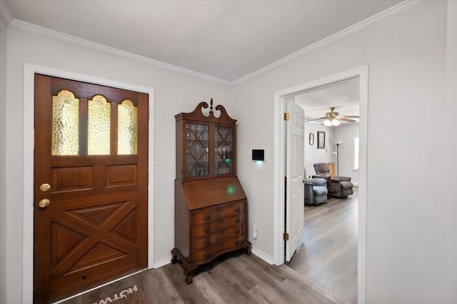 902 Greenbriar Drive, Joshua, TX 76058