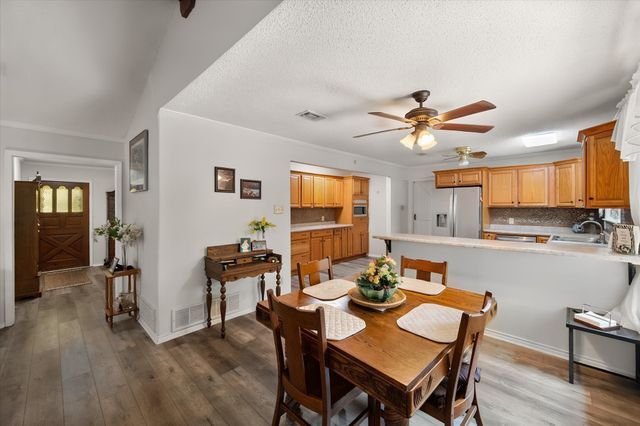 902 Greenbriar Drive, Joshua, TX 76058