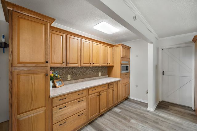 902 Greenbriar Drive, Joshua, TX 76058