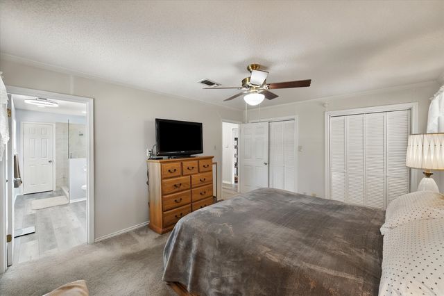 902 Greenbriar Drive, Joshua, TX 76058