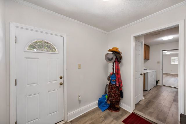 902 Greenbriar Drive, Joshua, TX 76058