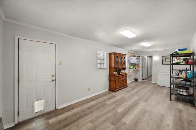 902 Greenbriar Drive, Joshua, TX 76058