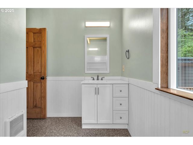 7715 Ne QUARRY Rd, La Center, WA 98629