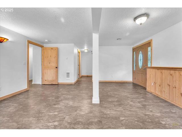 7715 Ne QUARRY Rd, La Center, WA 98629