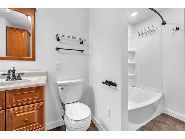 7715 Ne QUARRY Rd, La Center, WA 98629
