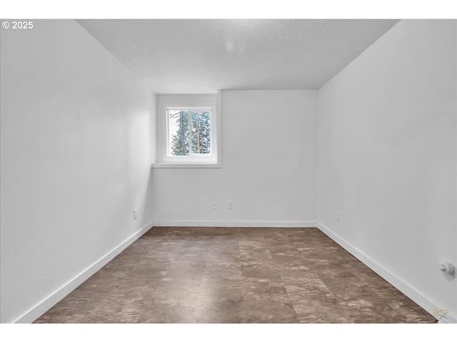 7715 Ne QUARRY Rd, La Center, WA 98629