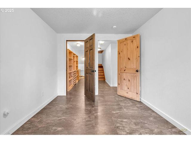 7715 Ne QUARRY Rd, La Center, WA 98629