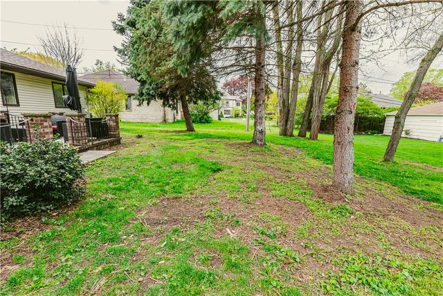 2951 Saint Paul Boulevard, Irondequoit, NY 14617