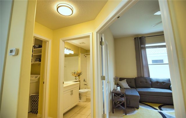 175 BRAEMAR AVENUE, Venice, FL 34293