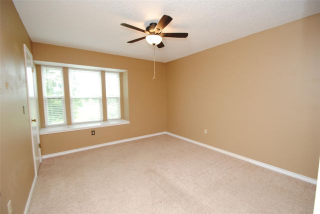 1022 Pearl Lane, Eagle Lake, TX 77434