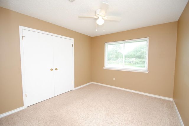 1022 Pearl Lane, Eagle Lake, TX 77434