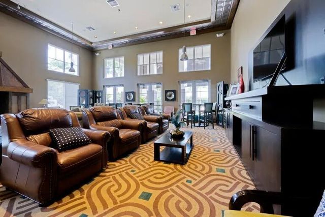 1740 San Benito Way 2, West Palm Beach, FL 33401