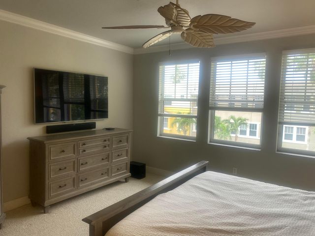 1740 San Benito Way 2, West Palm Beach, FL 33401