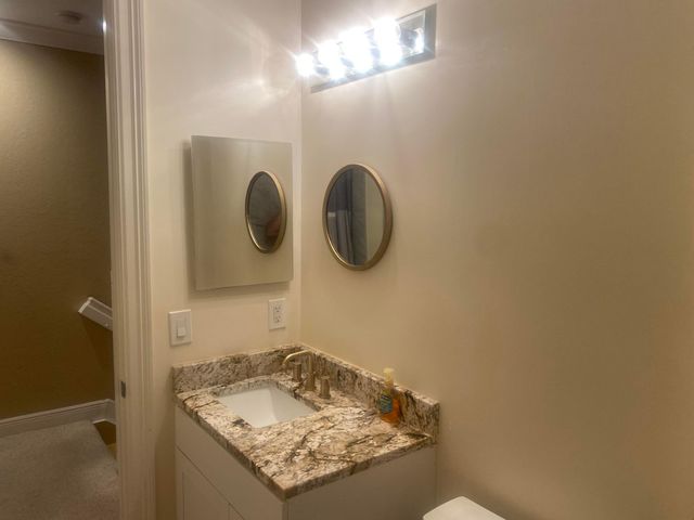 1740 San Benito Way 2, West Palm Beach, FL 33401