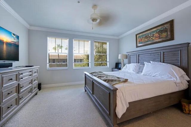 1740 San Benito Way 2, West Palm Beach, FL 33401