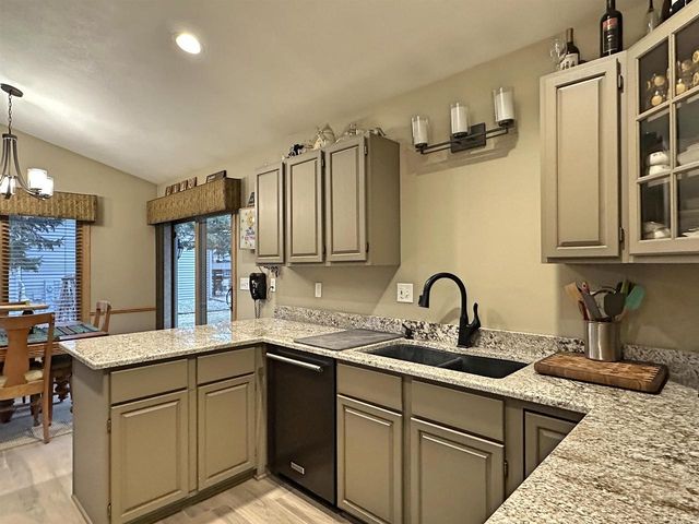 3806 Goldenrod Place, Janesville, WI 53546