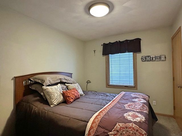 3806 Goldenrod Place, Janesville, WI 53546