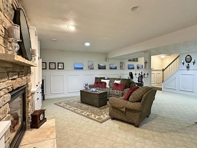 3806 Goldenrod Place, Janesville, WI 53546