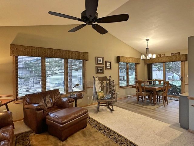 3806 Goldenrod Place, Janesville, WI 53546