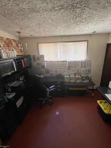 5570 Farmbrook Street, Detroit, MI 48224