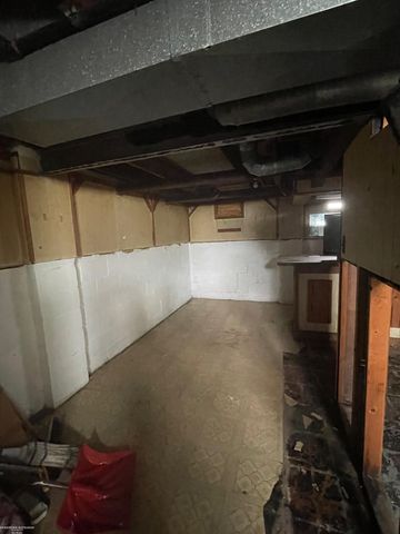 5570 Farmbrook Street, Detroit, MI 48224