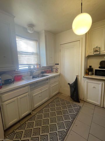 5570 Farmbrook Street, Detroit, MI 48224