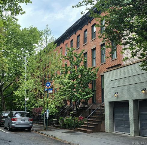 185 Bergen Street, Brooklyn, NY 11217