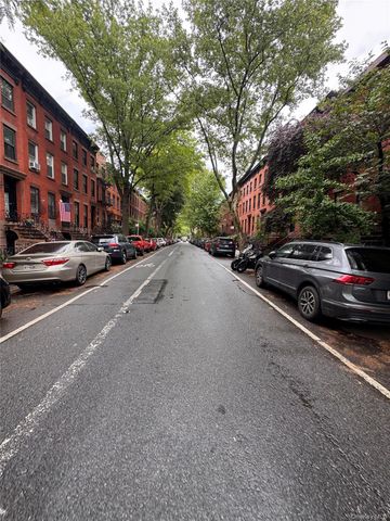 185 Bergen Street, Brooklyn, NY 11217