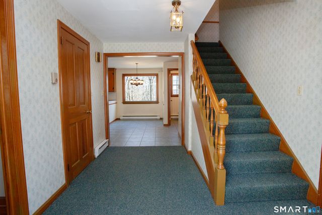 10 Shingle Mill Drive, Canton, CT 06019