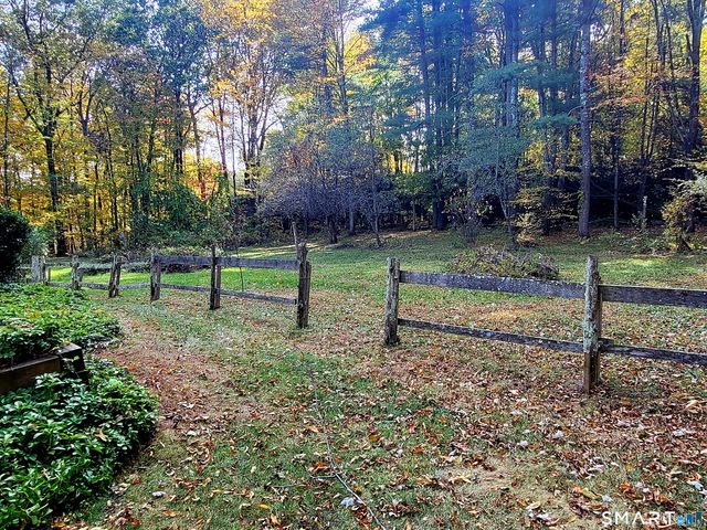 10 Shingle Mill Drive, Canton, CT 06019