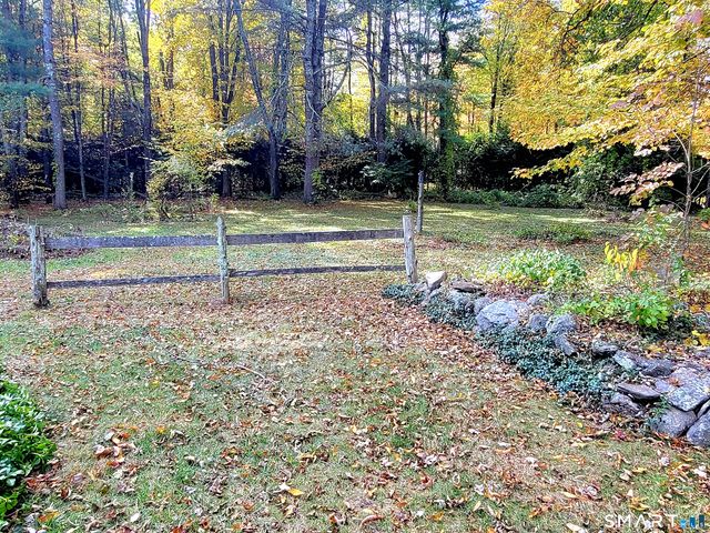 10 Shingle Mill Drive, Canton, CT 06019