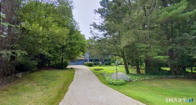 10 Shingle Mill Drive, Canton, CT 06019