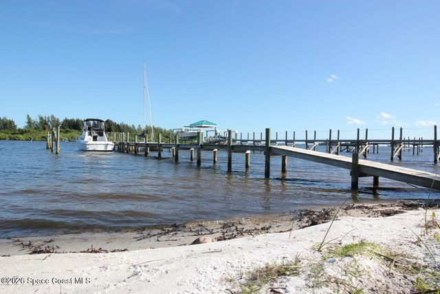 5506 Ambersand Place, Grant-valkaria, FL 32949