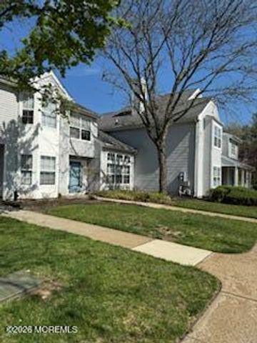 325 Towne Drive 11-5, Manalapan, NJ 07726