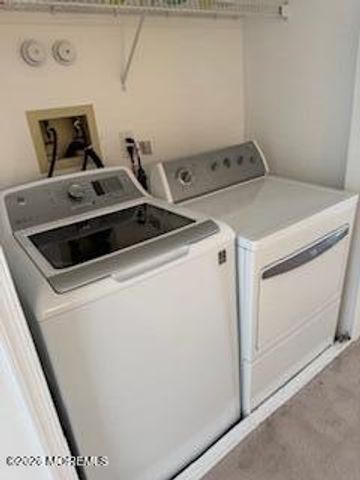 325 Towne Drive 11-5, Manalapan, NJ 07726