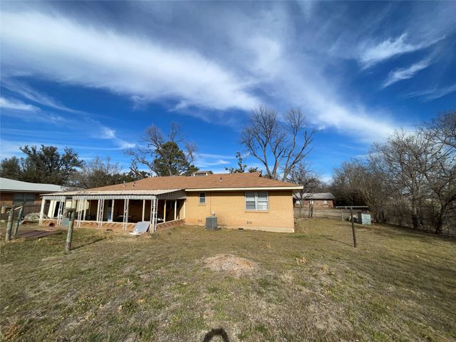 250 Meador Lane, Stephenville, TX 76401