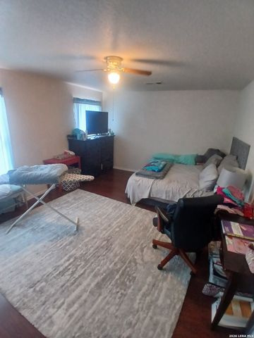 10058 Sungate Park, San Antonio, TX 78245