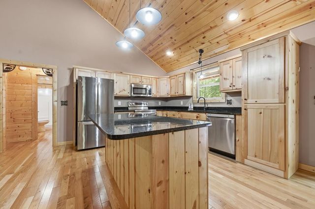 305 Woodcrest Drive, Murphy, NC 28906