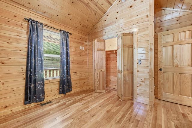 305 Woodcrest Drive, Murphy, NC 28906